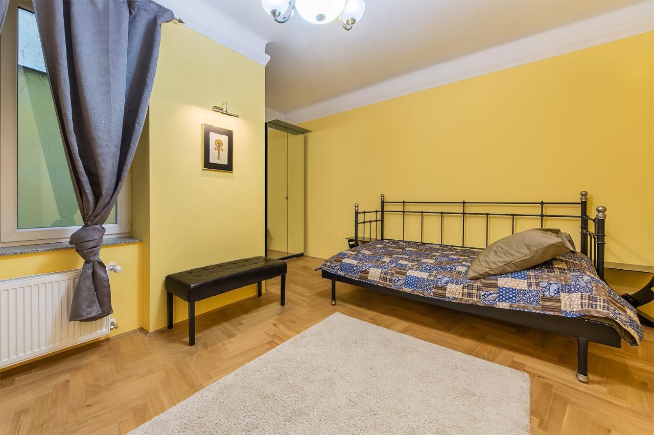 In Heart Of - 2br 2ba Elegant Downtown Appartement